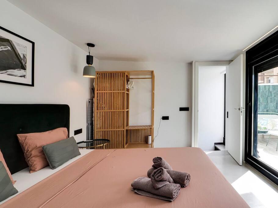 Casa Maria Townhouse- Terrace-4 Bedrooms L’Hospitalet de Llobregat Zewnętrze zdjęcie