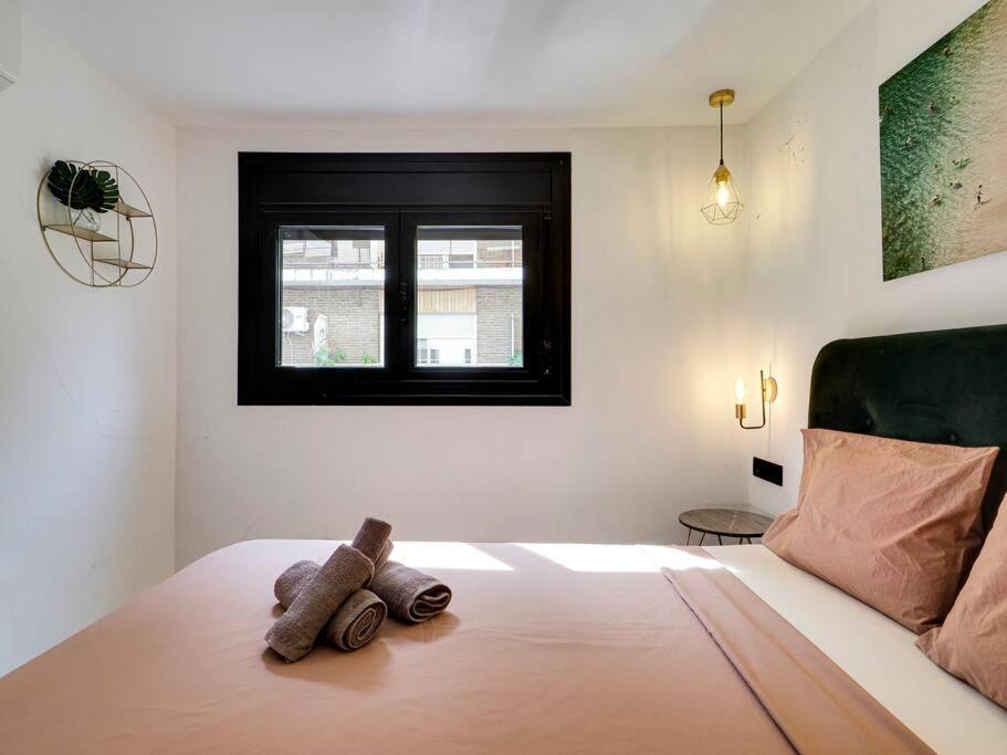Casa Maria Townhouse- Terrace-4 Bedrooms L’Hospitalet de Llobregat Zewnętrze zdjęcie